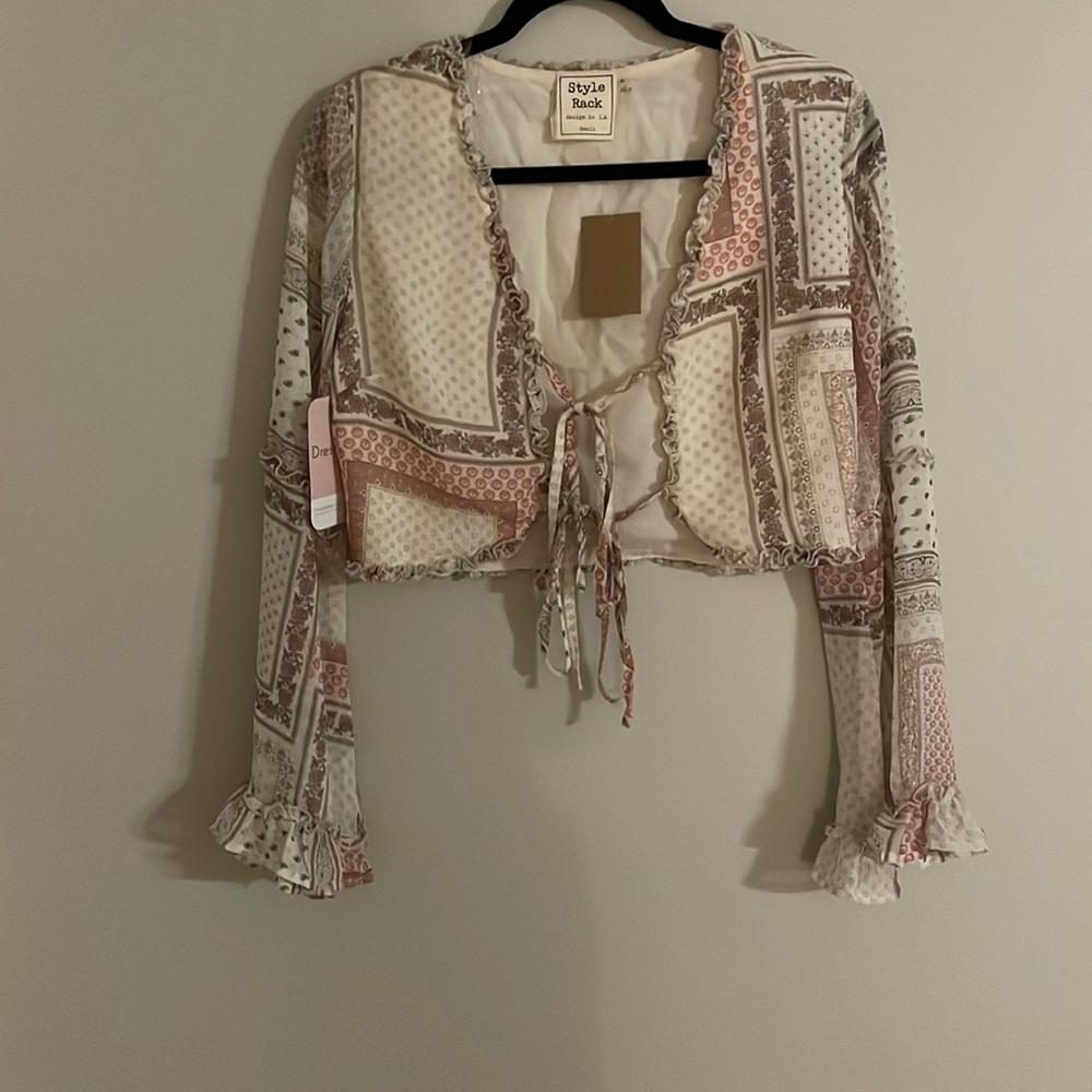 Women’s size small patterned blouse